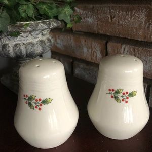 Porcelain Salt & Pepper Shakers “Holly”